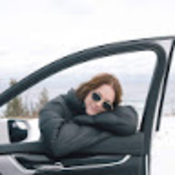 Meet your Posher, Mercede - Picture 1 of 1